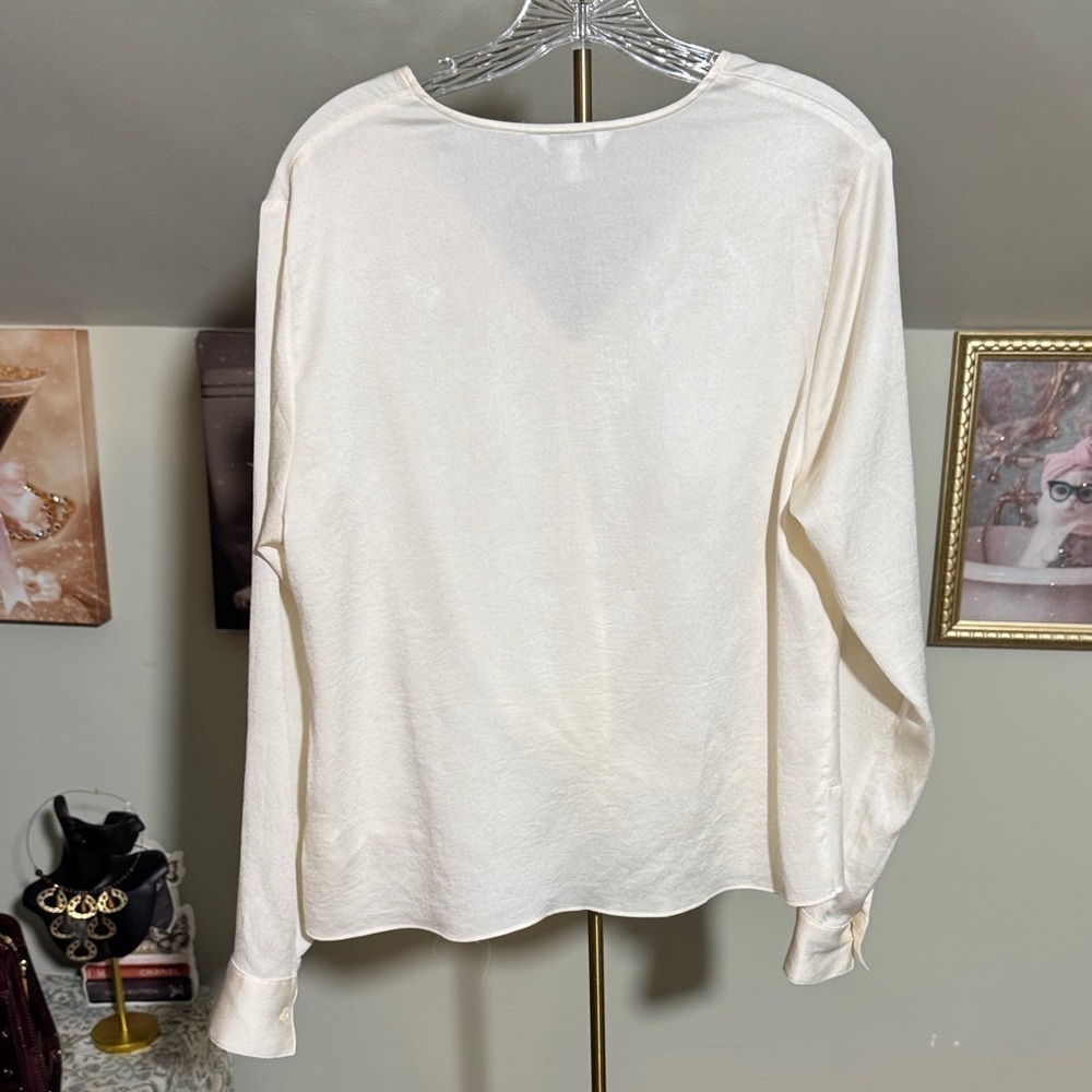 NWOT Express Cream Twist Front Blouse Looks and Feels like Silk - Picture 2 of 6